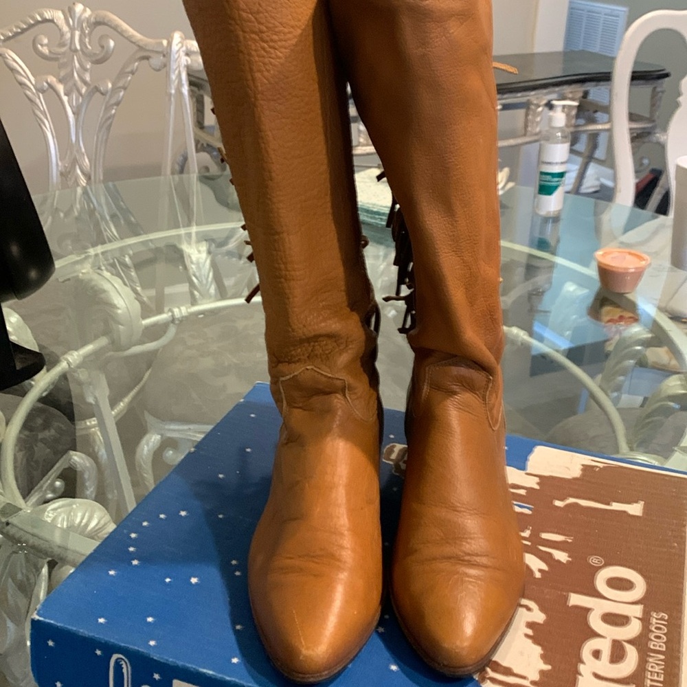 Vintage 1980,s western Laredo fringe boots. Like new.